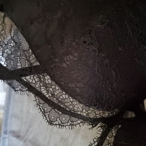 VS lined plunge bra - Picture 2 of 4